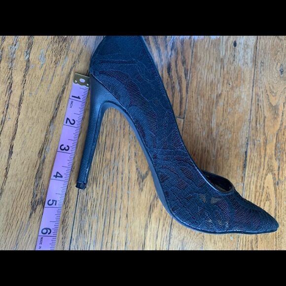 Penny loves Kenny Black Lace‎ High Pointed Toe Heels - Picture 8 of 9